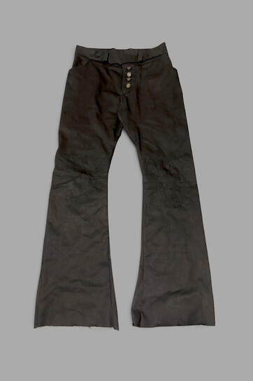 FLAUER PANTS 3/26. BLACK 12OZ JAPANESE SELVEDGE DENIM. 1/9